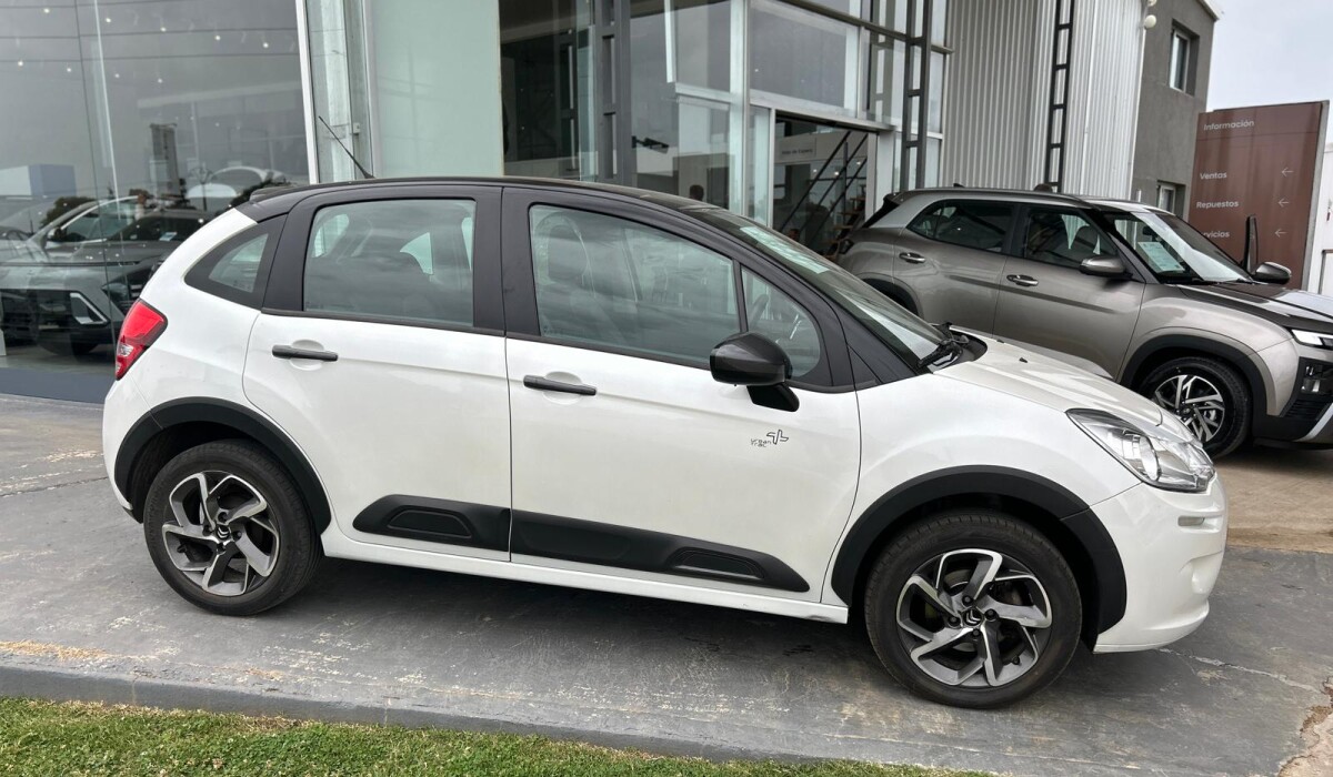 CITROEN C3 URBAN TRAIL 1.2 MT 2021 CITROEN C3 URBAN TRAIL 1.2 MT 2021