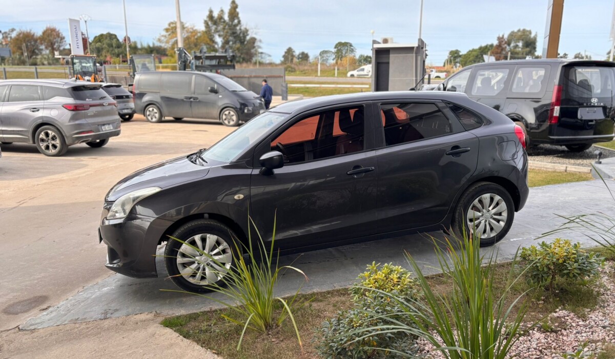 Suzuki Baleno 1.4 GO - 2019 Suzuki Baleno 1.4 GO - 2019