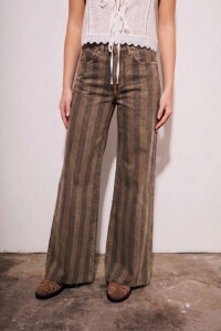 Jean Flared Wide Leg Rayado Chocolate