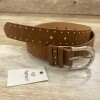 Cinto cuerina con tachas Brown