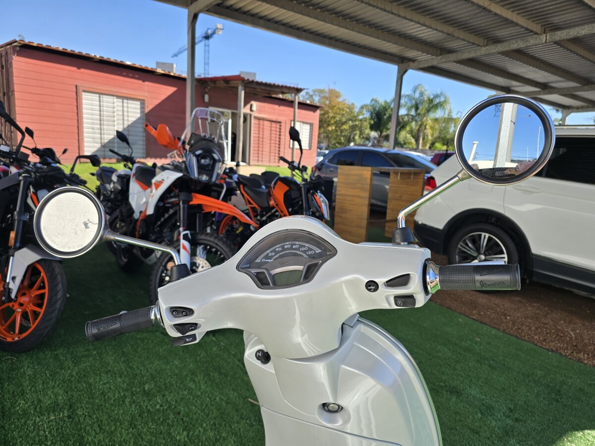 Piaggio Vespa VXL 125 cc. 2026 0KM | Permuta / Financia Piaggio Vespa VXL 125 cc. 2026 0KM | Permuta / Financia