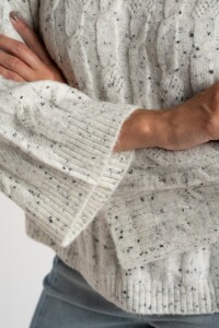 Sweater Texturado Bouttonne Gris Melange