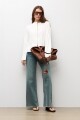 Blusa alamares blanco