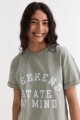Remera m/c estampada colección Urbana VERDE OLIVA