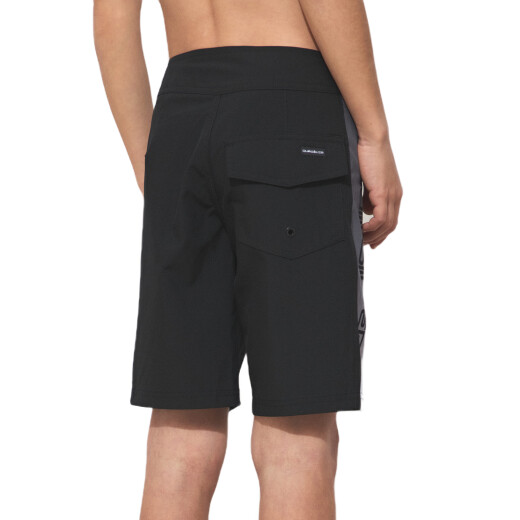 Boardshort Quiksilver de niño Holmes 16" - Negro Boardshort Quiksilver de niño Holmes 16" - Negro