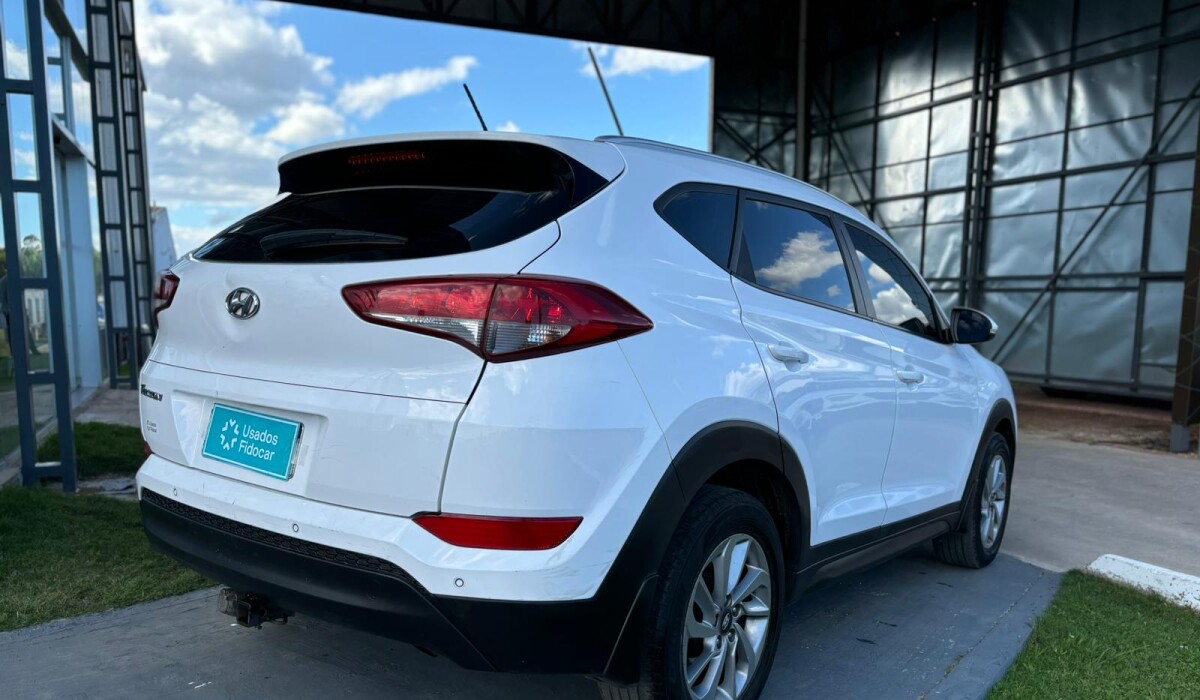 Hyundai Tucson 2,0 AT GL Sport - 2016 Hyundai Tucson 2,0 AT GL Sport - 2016