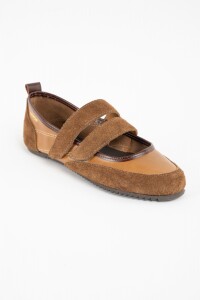 Chatita Cuero Combinada Camel