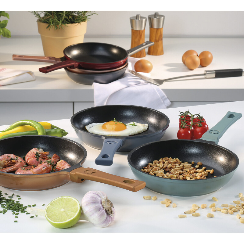 Mini Sarten Vulcano Rojo Metalico 18cm Mini Sarten Vulcano Rojo Metalico 18cm