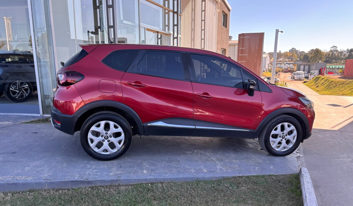Renault Grand Captur Zen AT - 2018 Renault Grand Captur Zen AT - 2018