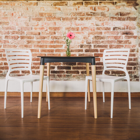 Silla apilable blanca "SOFIA" respaldo franjas -TRAMONTINA TD0605