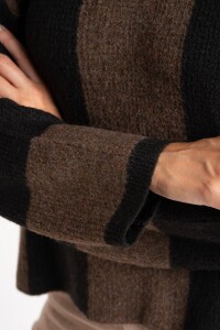 Sweater Rayado Negro