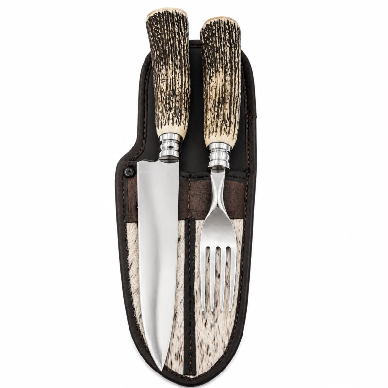 Set de Asado Artesanal - Cuchillo y Tenedor Parrillero con Estuche de Cuero Simil Ciervo N°6 Set de Asado Artesanal - Cuchillo y Tenedor Parrillero con Estuche de Cuero Simil Ciervo N°6