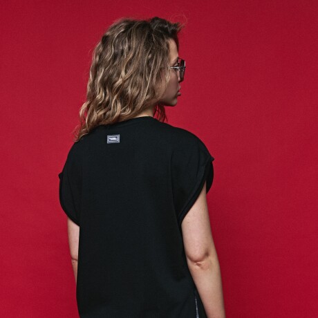 REMERA AIRA Negro