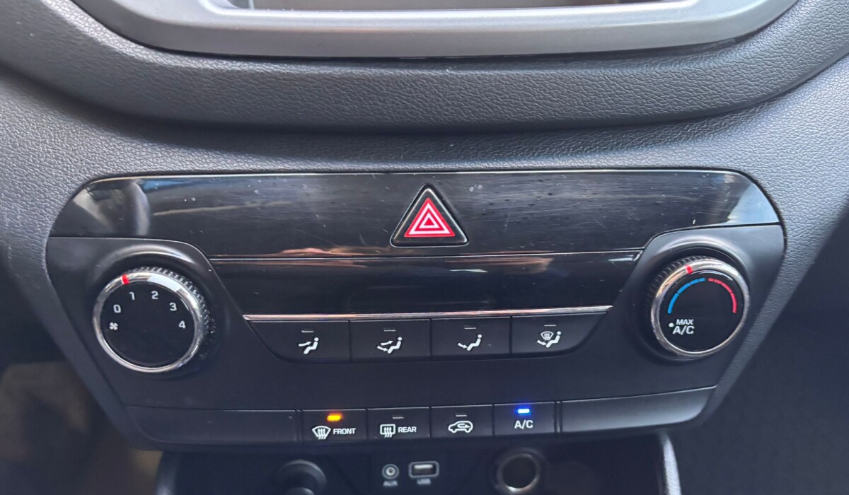 Hyundai Tucson 2.0 Sport AT - 2016 Hyundai Tucson 2.0 Sport AT - 2016