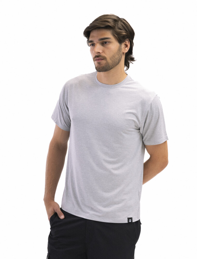 Remera Dry Fit Scandinavian Gris Claro