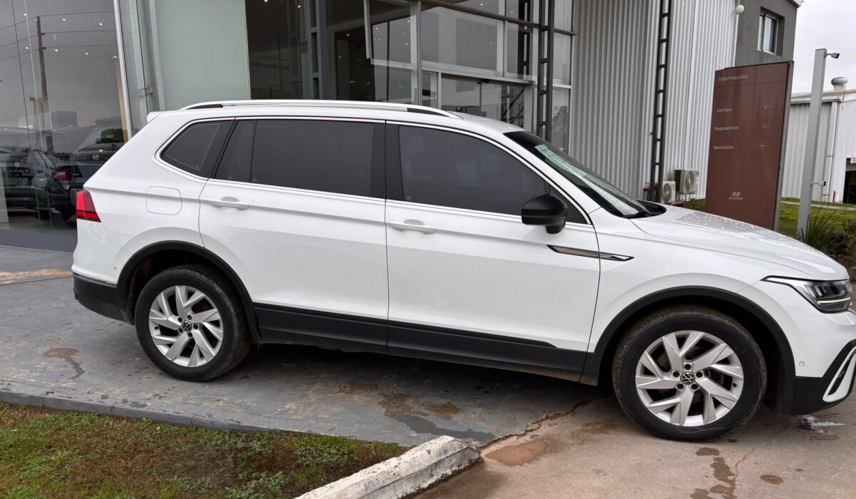 VW Tiguan Life - 2023 VW Tiguan Life - 2023