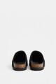 Zueco tachas simil gamuza negro