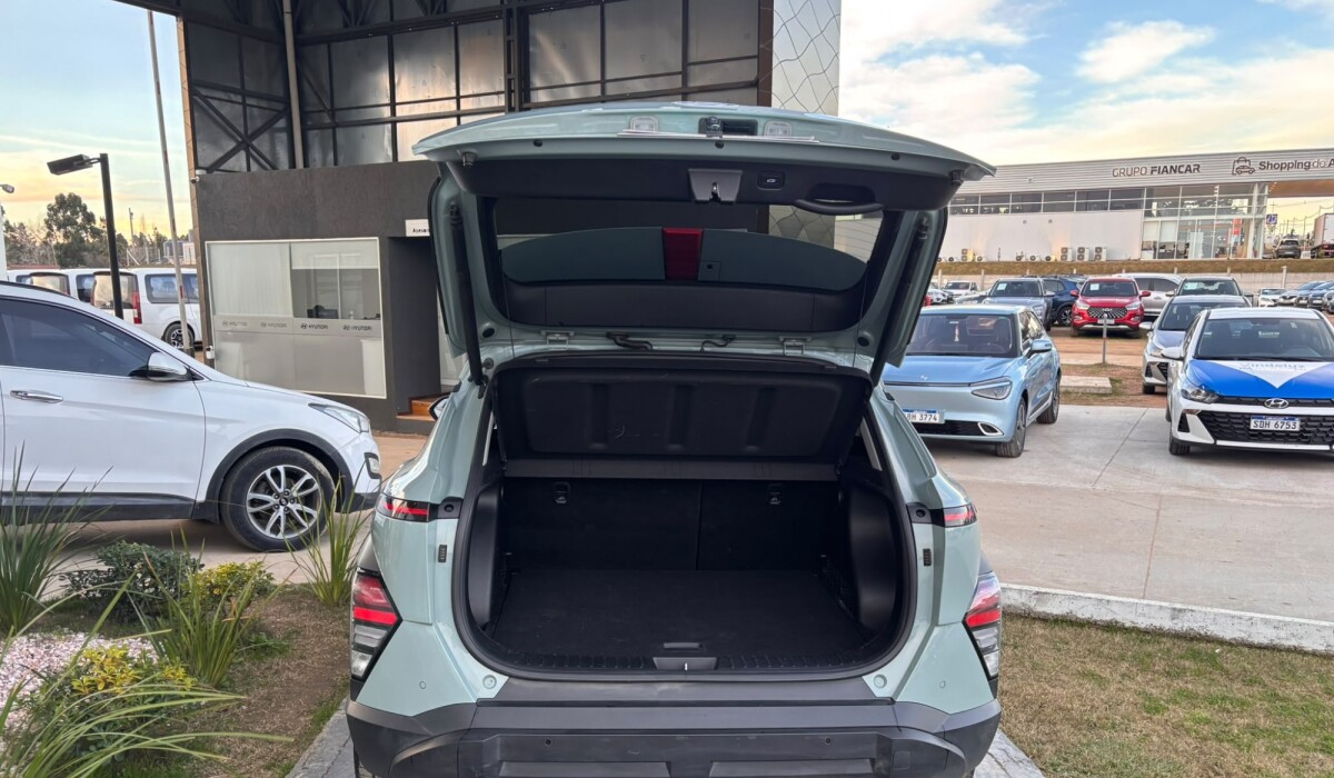 Hyundai Kona Limited HEV - 2024 Hyundai Kona Limited HEV - 2024