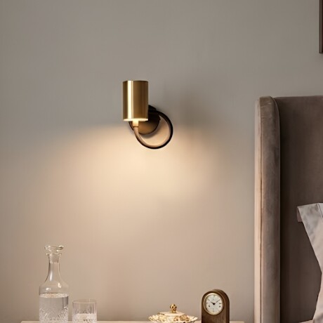 ARTEFACTO DE ADOSAR EN PARED BOLD Luminaria De Pared Bold Orientable Dorado