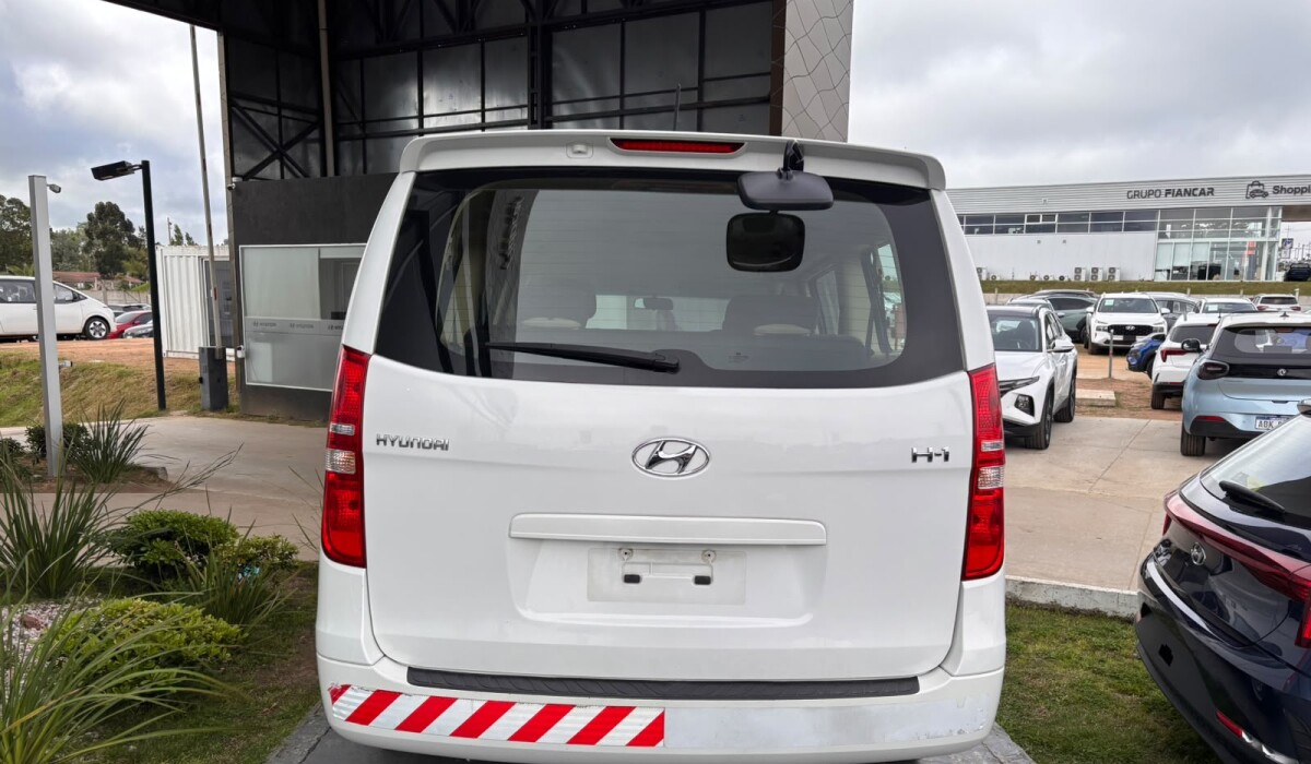 Hyundai H1 Minibus 9 Plz Diesel - 2020 Hyundai H1 Minibus 9 Plz Diesel - 2020