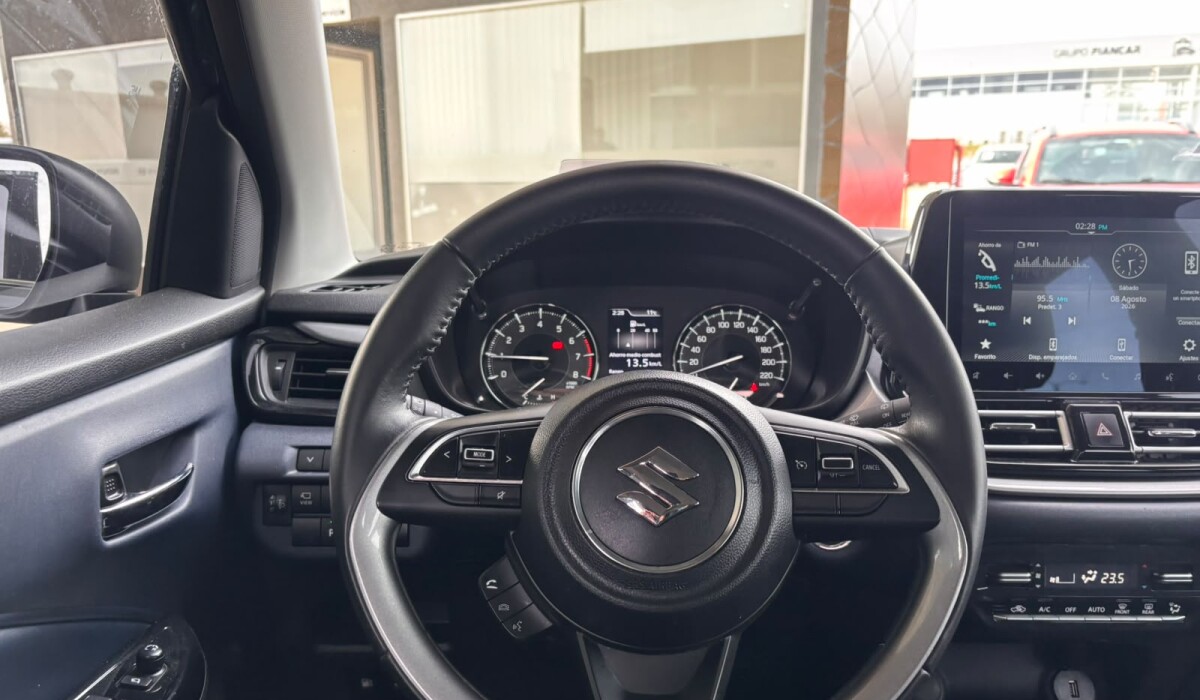 Suzuki Baleno GLX MT - 2023 Suzuki Baleno GLX MT - 2023