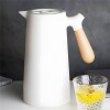 Jarra térmica 1L - plástico mango madera Jarra térmica 1L - plástico mango madera