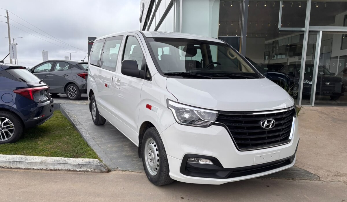 Hyundai H1 Minibus 9 Plz Diesel - 2020 Hyundai H1 Minibus 9 Plz Diesel - 2020