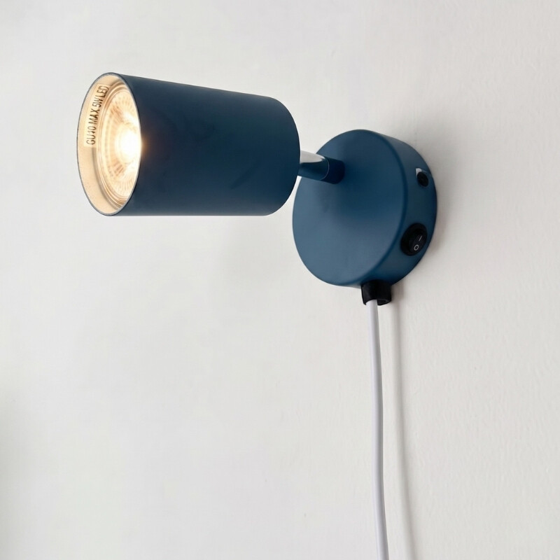 ARTEFACTO BOLD DE ADOSAR ORIENTABLE Luminaria de Pared Bold Azul