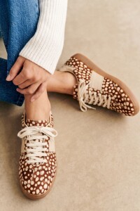 Zapatilla Pelo Animal Print Deer Ocre