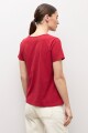 Remera puff print carmesí
