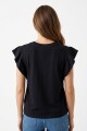 Remera m/c con volados NEGRO