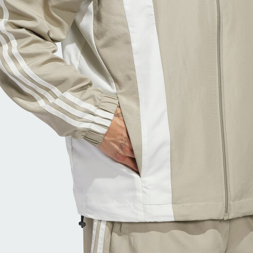Campera Adidas Windbreak Wonder Cargo - Beige Campera Adidas Windbreak Wonder Cargo - Beige