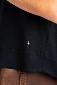 Remera Negro