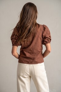 Blusa Bordada Frunces Mocha