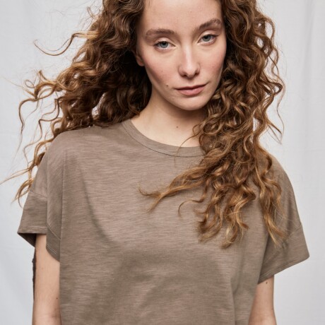 REMERA JANA Visón