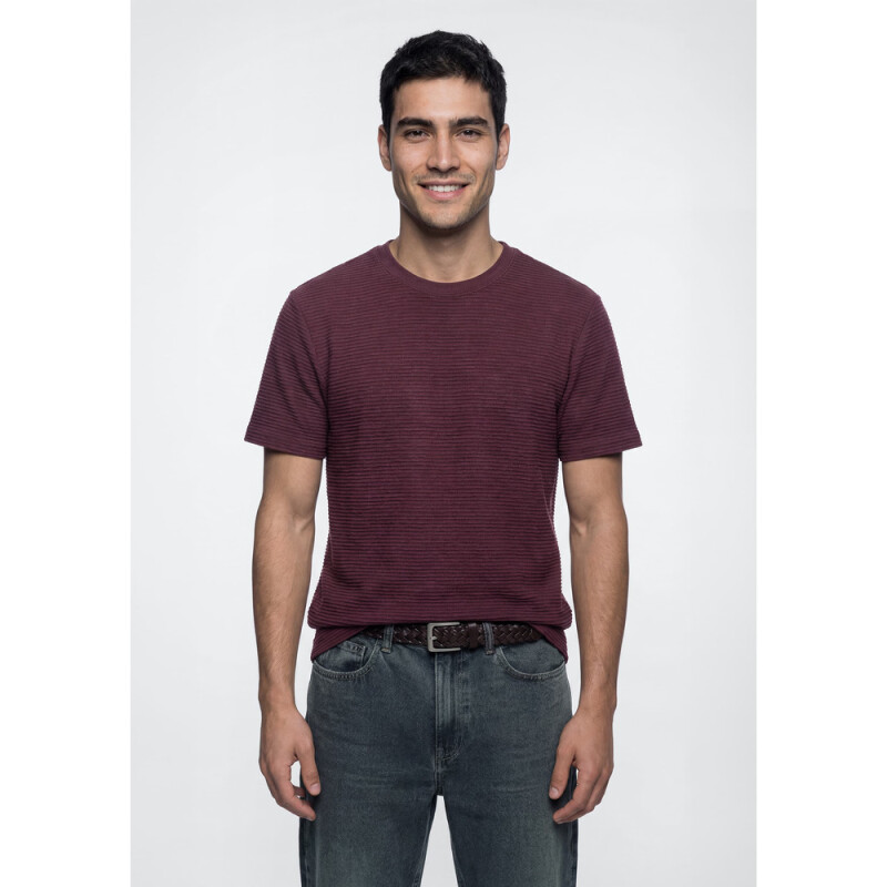 CAMISETA MM MASC VERMELHO ESCURO