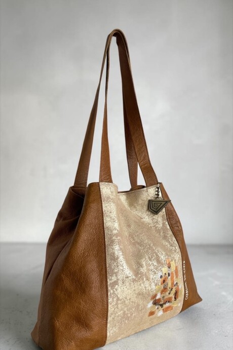 Cartera TRIVA Multifunción Combinada Caramelo Y Perla Con Arte Línea Ottenta Basic Cartera TRIVA Multifunción Combinada Caramelo Y Perla Con Arte Línea Ottenta Basic