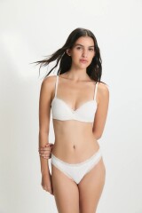 VEDETINA CLASICA PASSIONATE Off White