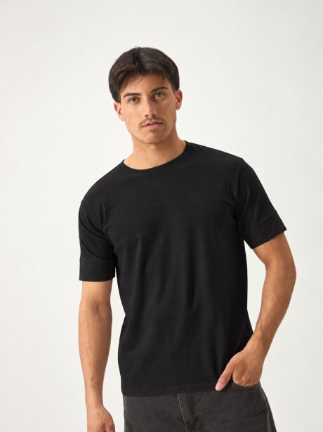 REMERA ACTIVE NEGRO