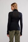 REMERA CLOSE TO HOME Negro