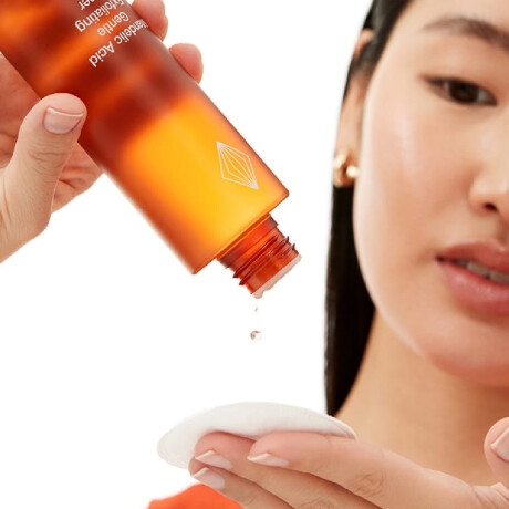 PREVENTA - Tónico Exfoliante hidratante con ácido Mandélico 5% - NUEVO ENVASE más grande! (150 ml) PREVENTA - Tónico Exfoliante hidratante con ácido Mandélico 5% - NUEVO ENVASE más grande! (150 ml)