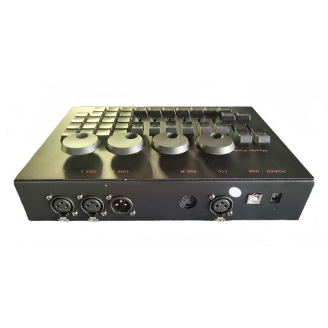 CONSOLA DE ILUMINACION MINI COMMAND WING CONSOLA DE ILUMINACION MINI COMMAND WING