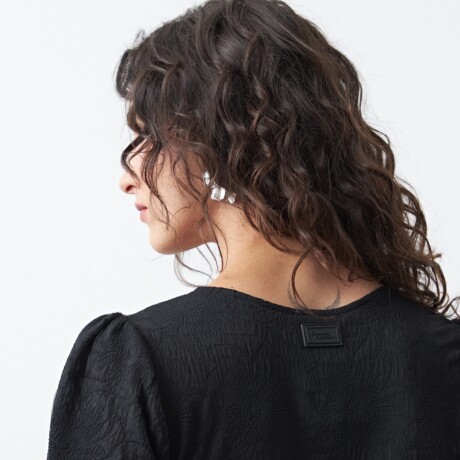 REMERA TOKUSHIMA Negro