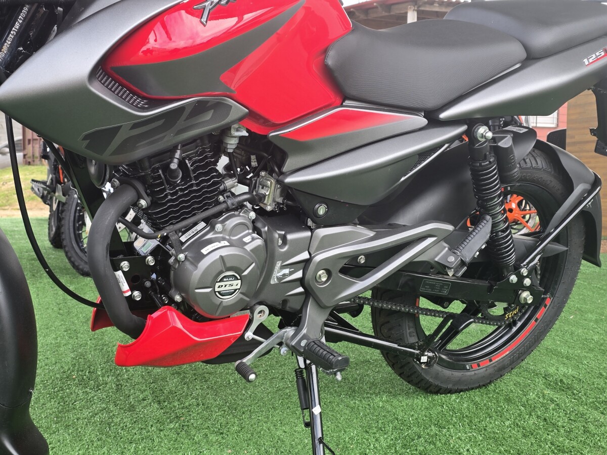 Bajaj Pulsar LS 125| Permuta / Financia Bajaj Pulsar LS 125| Permuta / Financia