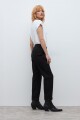 Pantalón chino negro