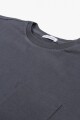 Remera con bolsillo GRIS OSCURO