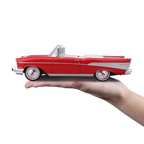 Auto de Colección Maisto 1957 Chevrolet Bel Air Convertible Escala 1:18 U