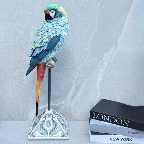 Loro Decorativo Resina en Base Cerámica ▪️Alto 65.6cm x Ancho 22.7cm x Largo 20.8cm Loro Decorativo Resina en Base Cerámica ▪️Alto 65.6cm x Ancho 22.7cm x Largo 20.8cm