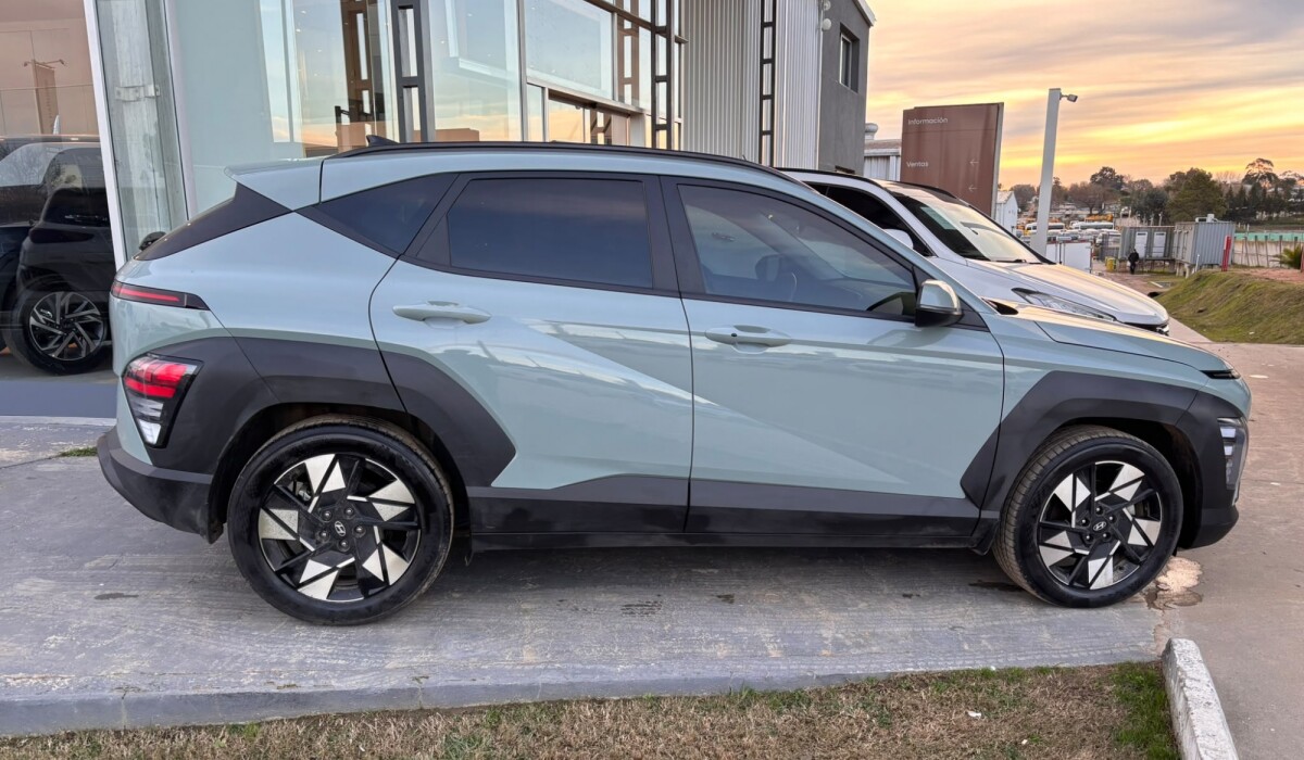 Hyundai Kona Limited HEV - 2024 Hyundai Kona Limited HEV - 2024