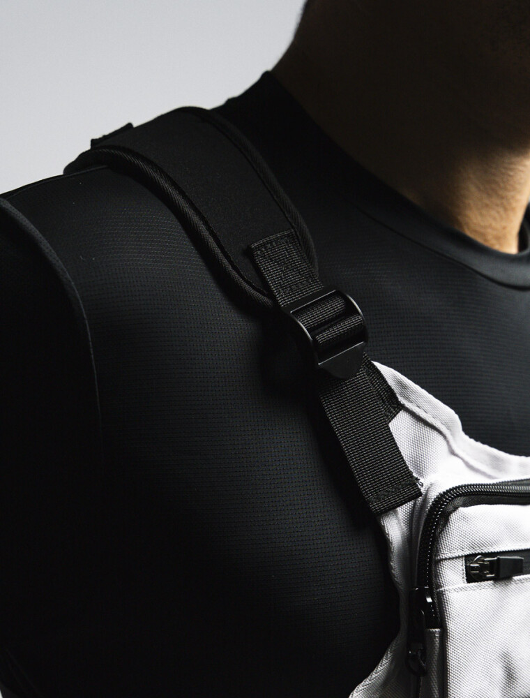 Bolso de Pecho Táctico Gris